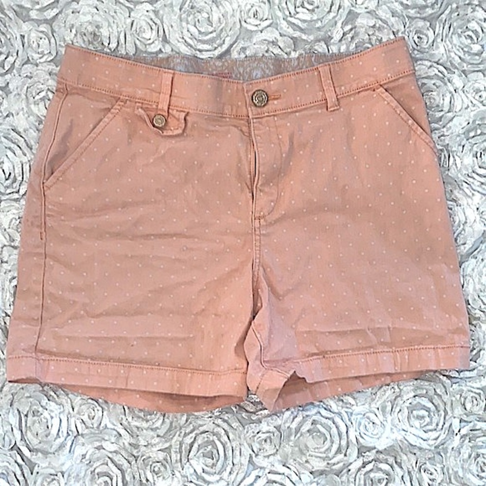 Good condition Lee Comfort Waist band polka dot shorts size 12